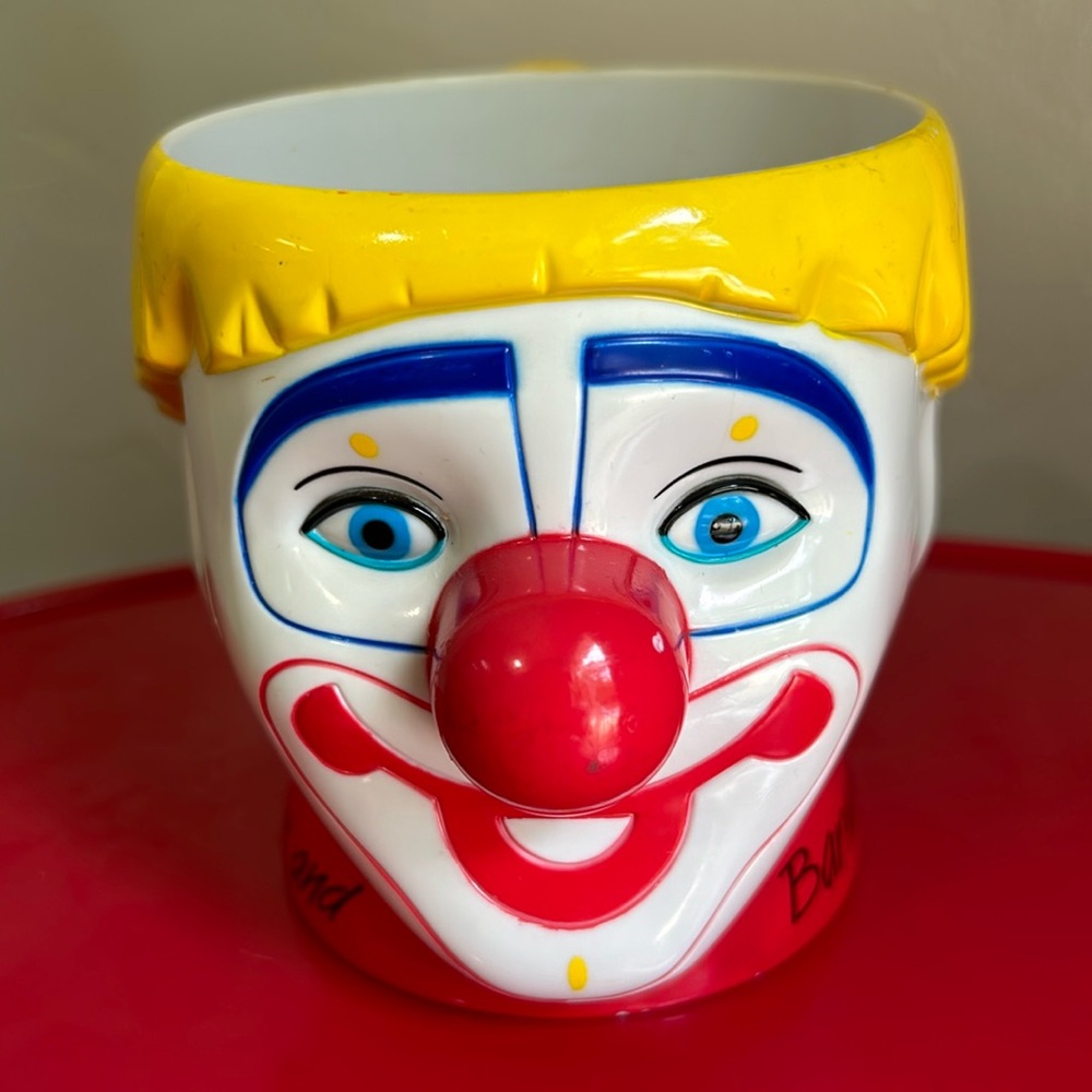 Vintage Ringling Bros Barnum & Bailey hard
Plastic Clown cup